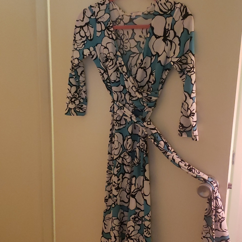 Floral mid length mid sleeves dress